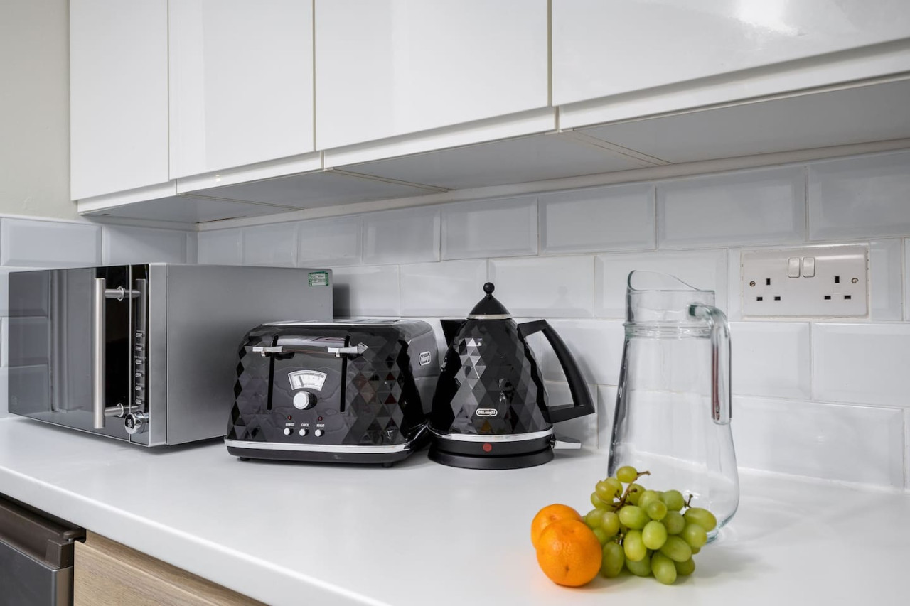Central Cathedral Apartment in 36B High Street, Dunblane, FK150AD - Property image 11 - VivreStays