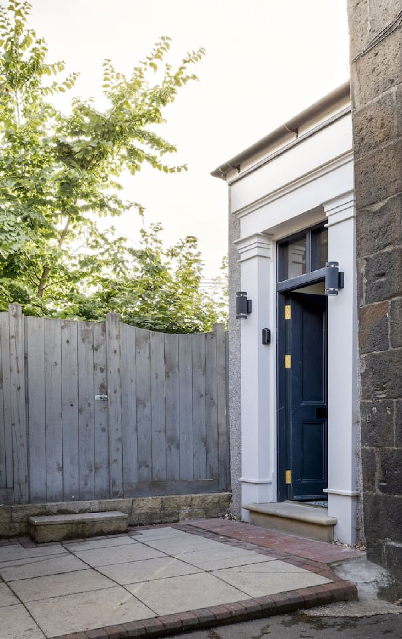 Historic Trackside Retreat, Charming Getaway in 1 Forth Place, Stirling, FK81UD - Property image 6 - VivreStays