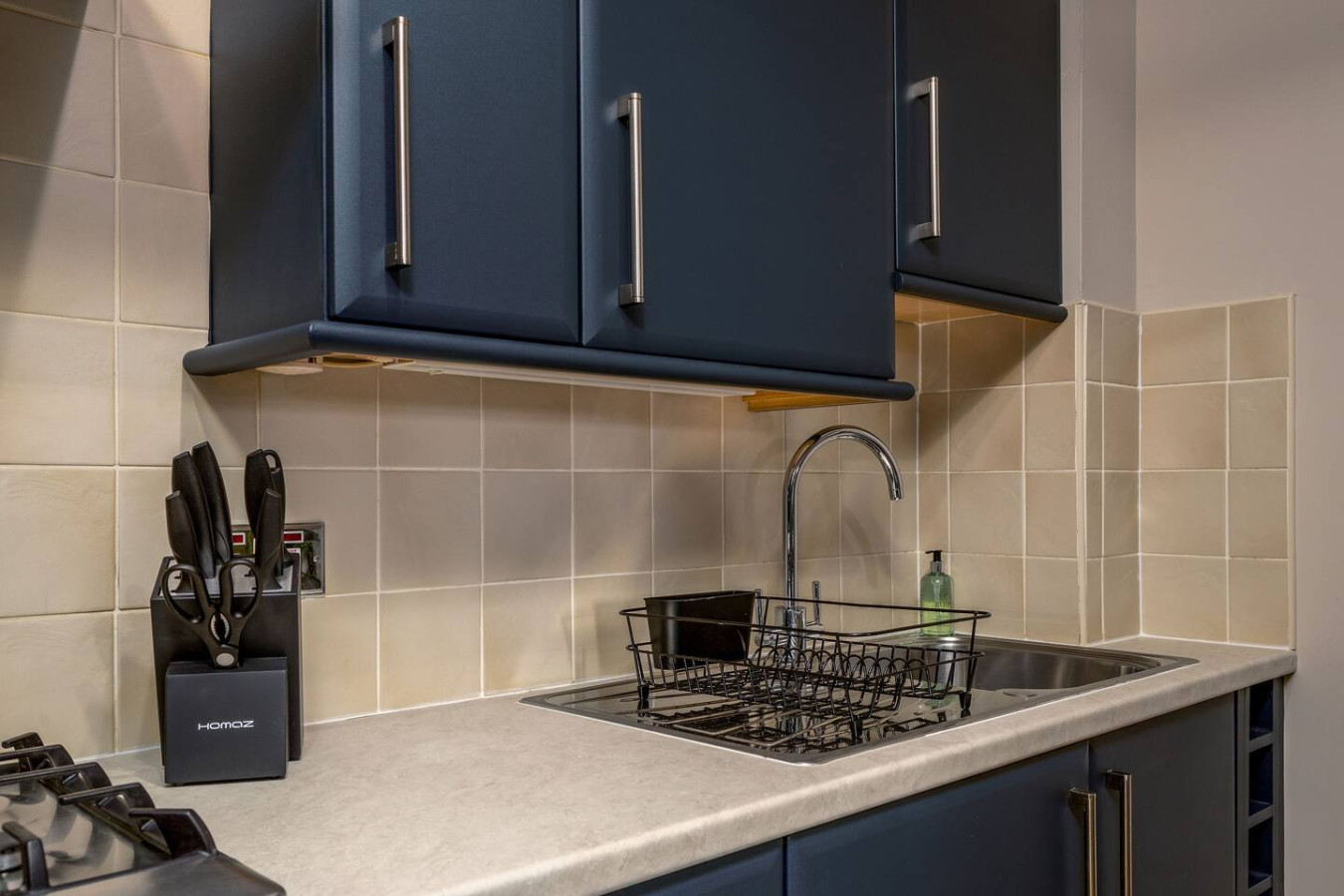 The Mill Retreat in 19 Mill Court, Springbank Gardens, FK159JZ - Property image 17 - VivreStays