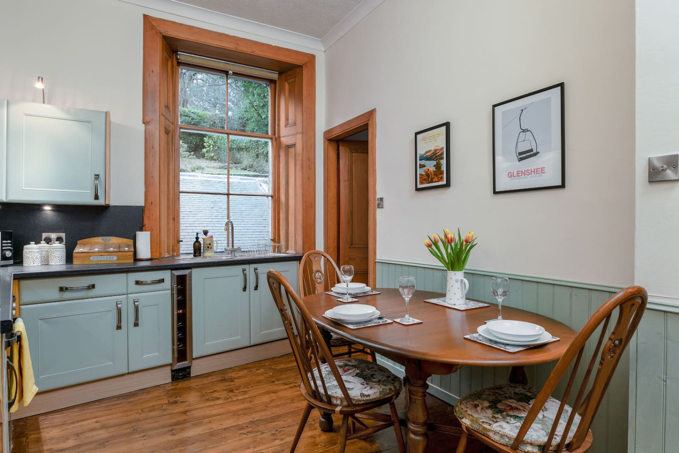 The Cosy Nook - Free Parking Nearby in 60B High Street, Dunblane, FK150AY - Property image 18 - VivreStays