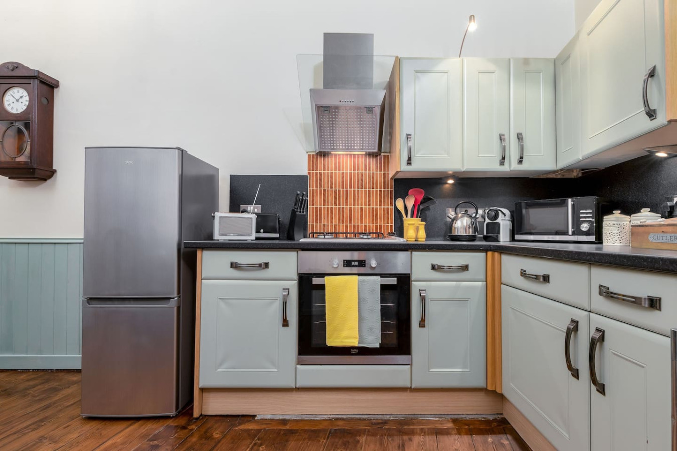 The Cosy Nook - Free Parking Nearby in 60B High Street, Dunblane, FK150AY - Property image 16 - VivreStays