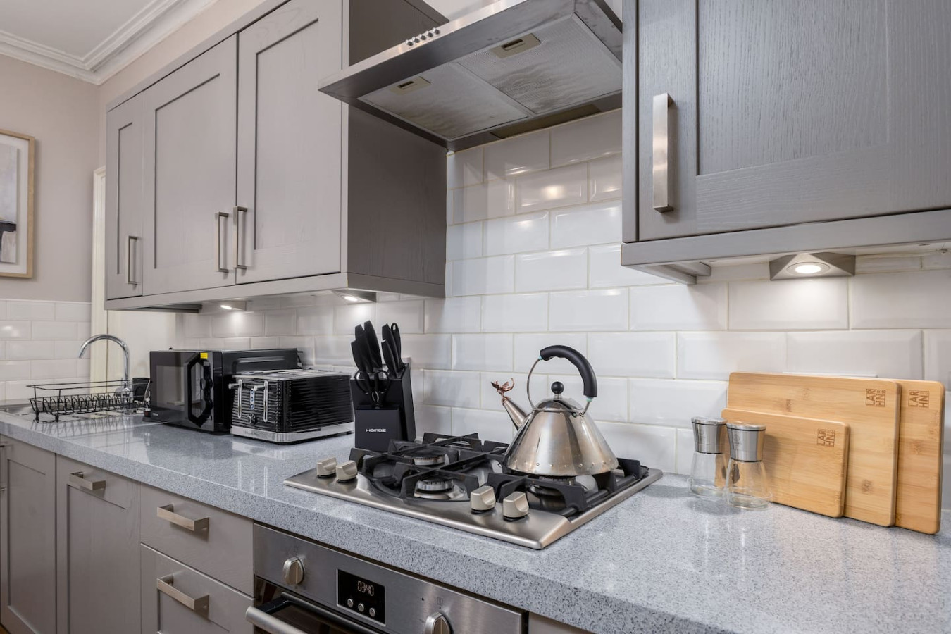 The Stirling Garden Townhouse - Private Courtyard in 3A Allan Park, FK82QG, Stirling - Property image 15 - VivreStays