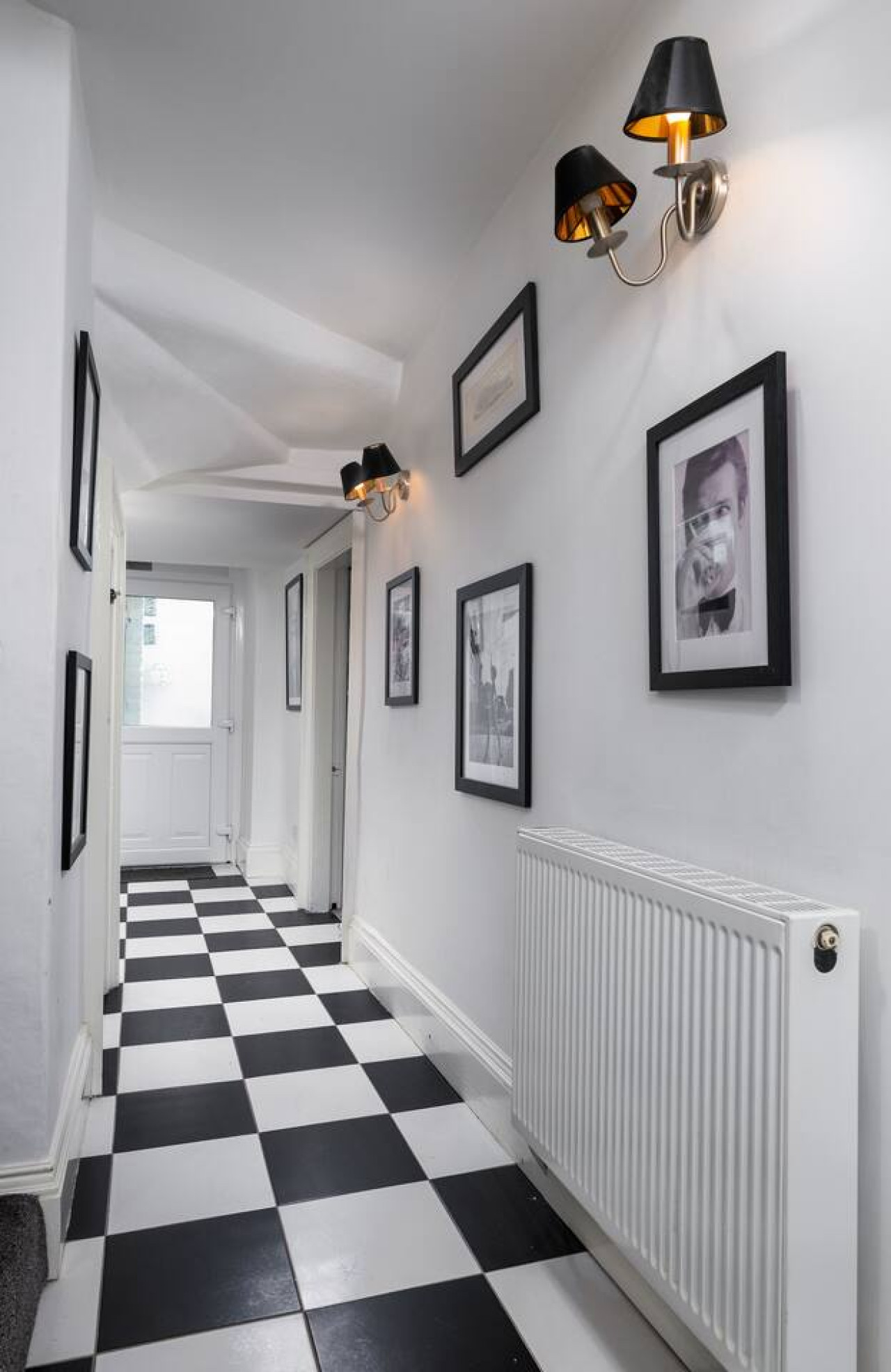 The Stirling Garden Townhouse - Private Courtyard in 3A Allan Park, FK82QG, Stirling - Property image 27 - VivreStays