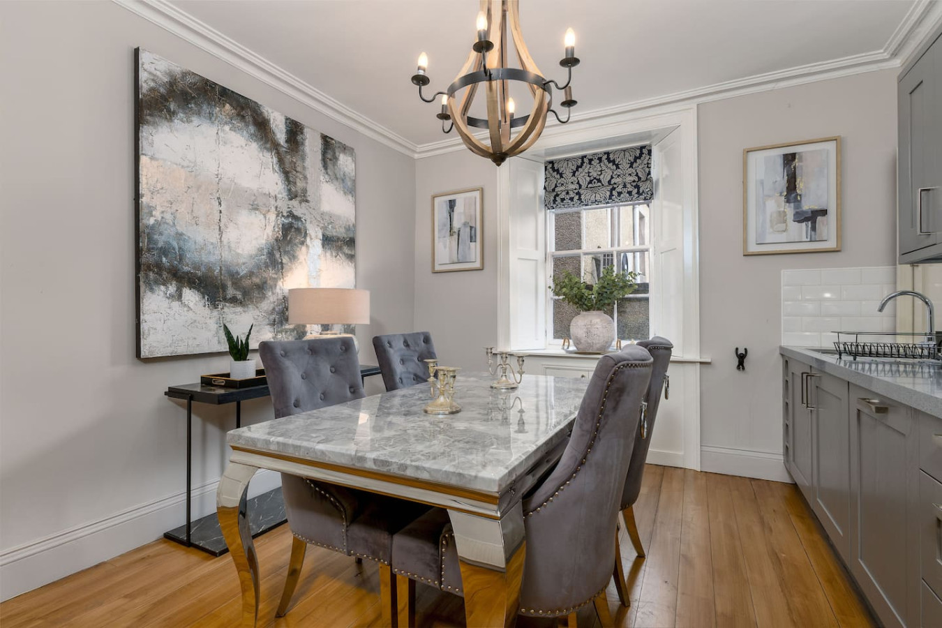 The Stirling Garden Townhouse - Private Courtyard in 3A Allan Park, FK82QG, Stirling - Property image 19 - VivreStays