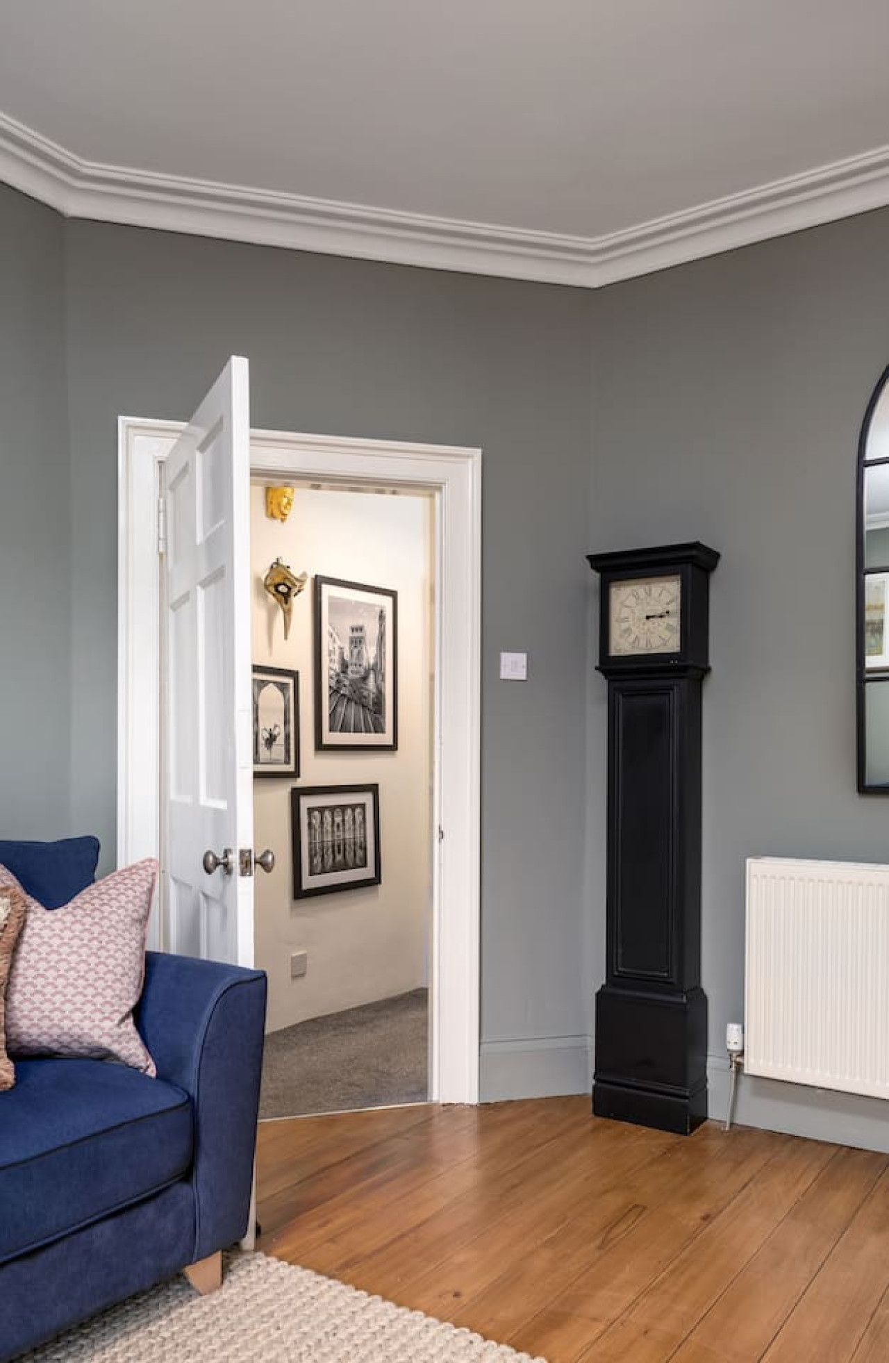 The Stirling Garden Townhouse - Private Courtyard in 3A Allan Park, FK82QG, Stirling - Property image 14 - VivreStays