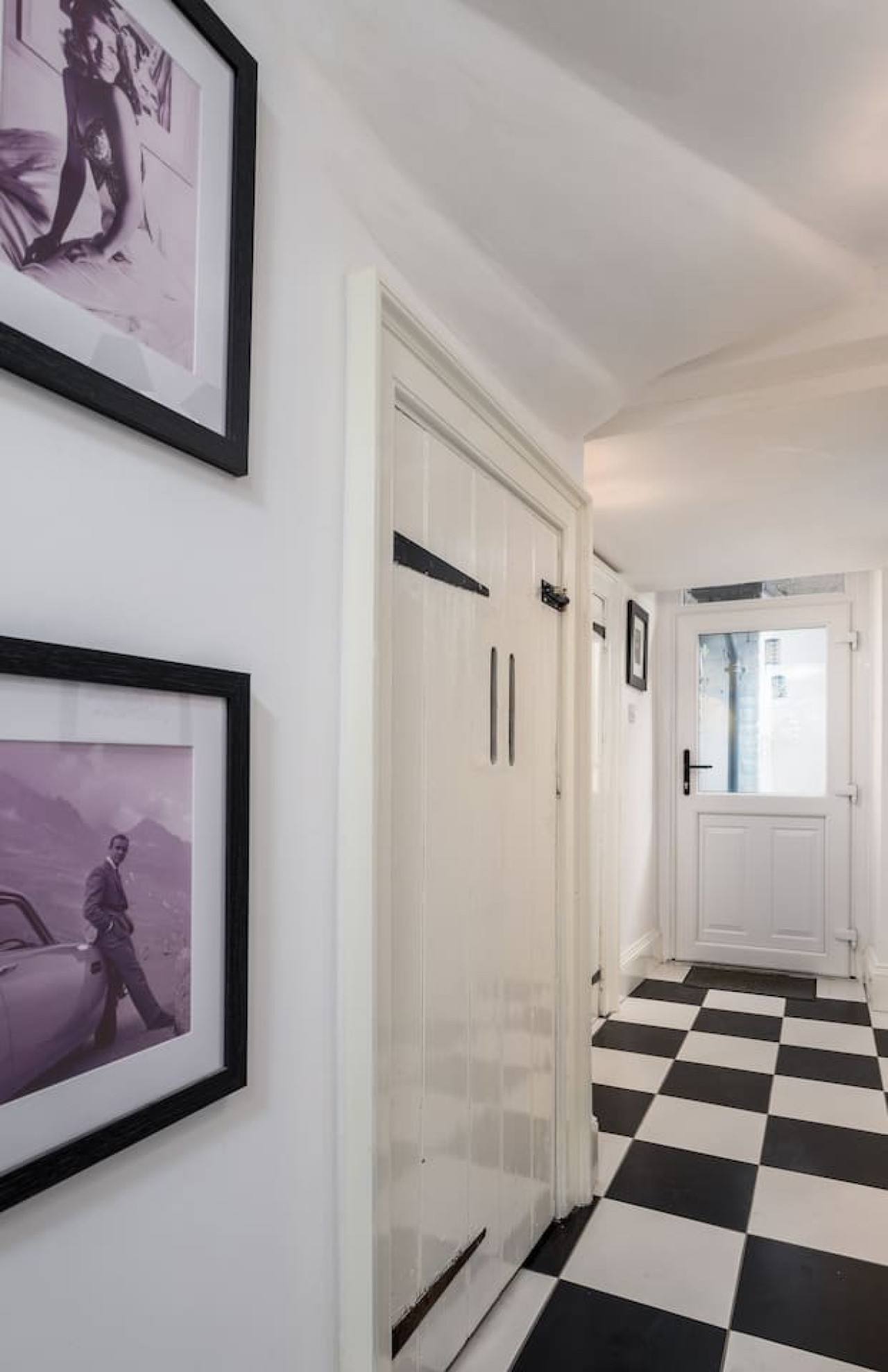 The Stirling Garden Townhouse - Private Courtyard in 3A Allan Park, FK82QG, Stirling - Property image 38 - VivreStays