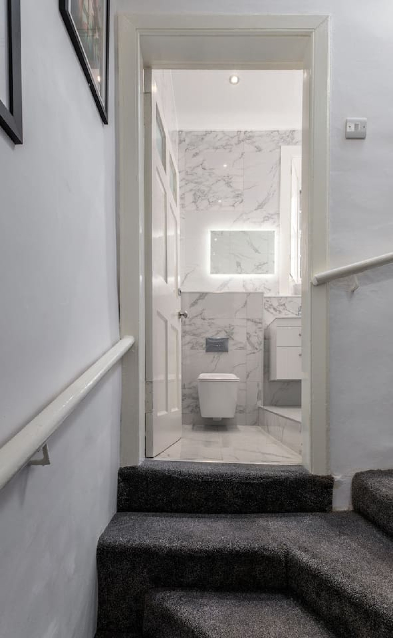 The Stirling Garden Townhouse - Private Courtyard in 3A Allan Park, FK82QG, Stirling - Property image 8 - VivreStays