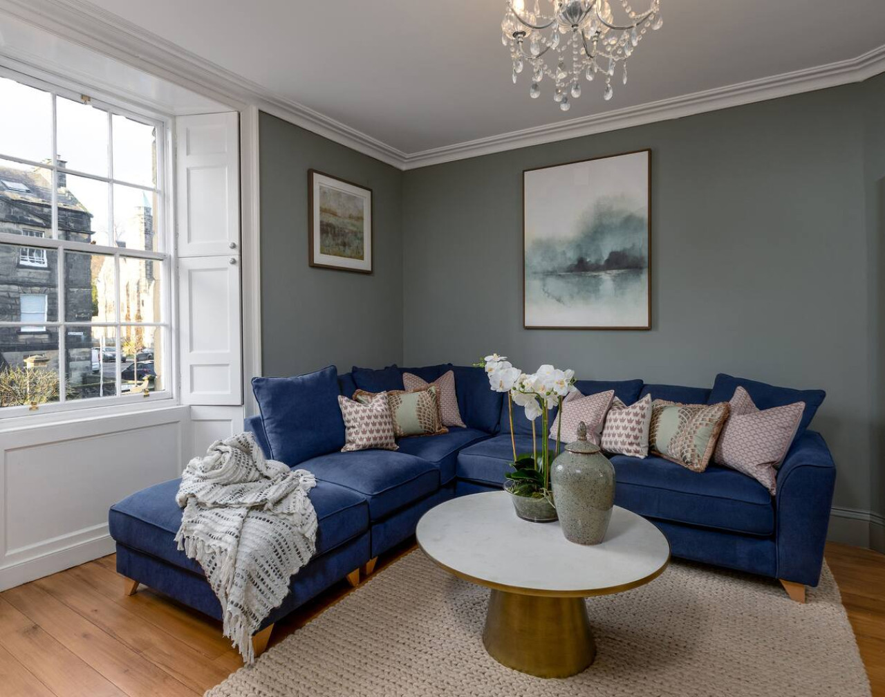The Stirling Garden Townhouse - Private Courtyard in 3A Allan Park, FK82QG, Stirling - Property image 9 - VivreStays