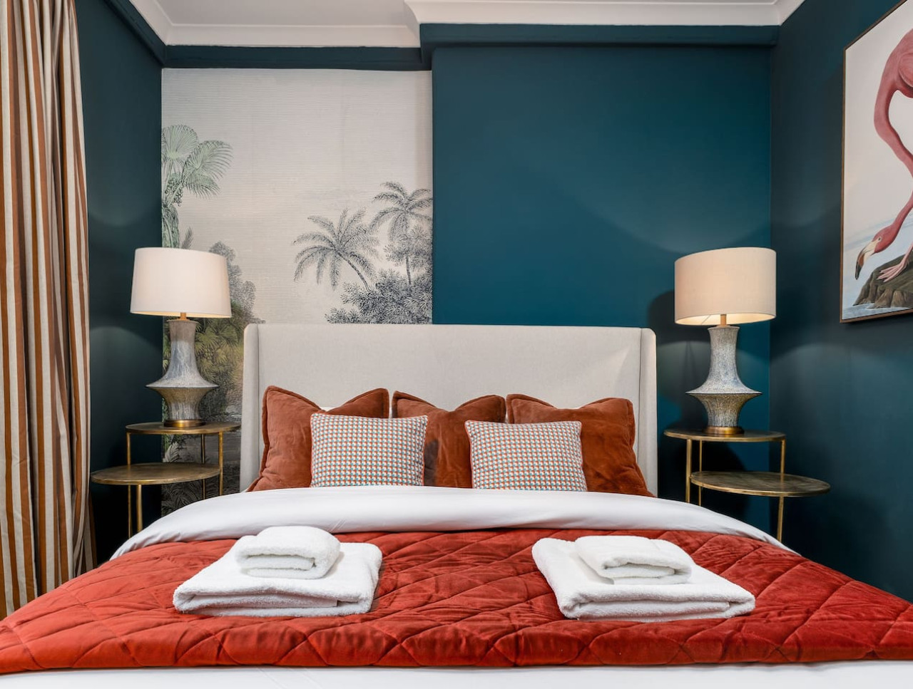Stylish Penthouse Retreat in 68 Port Street, Flat E, Stirling, FK82LJ - Property image 17 - VivreStays