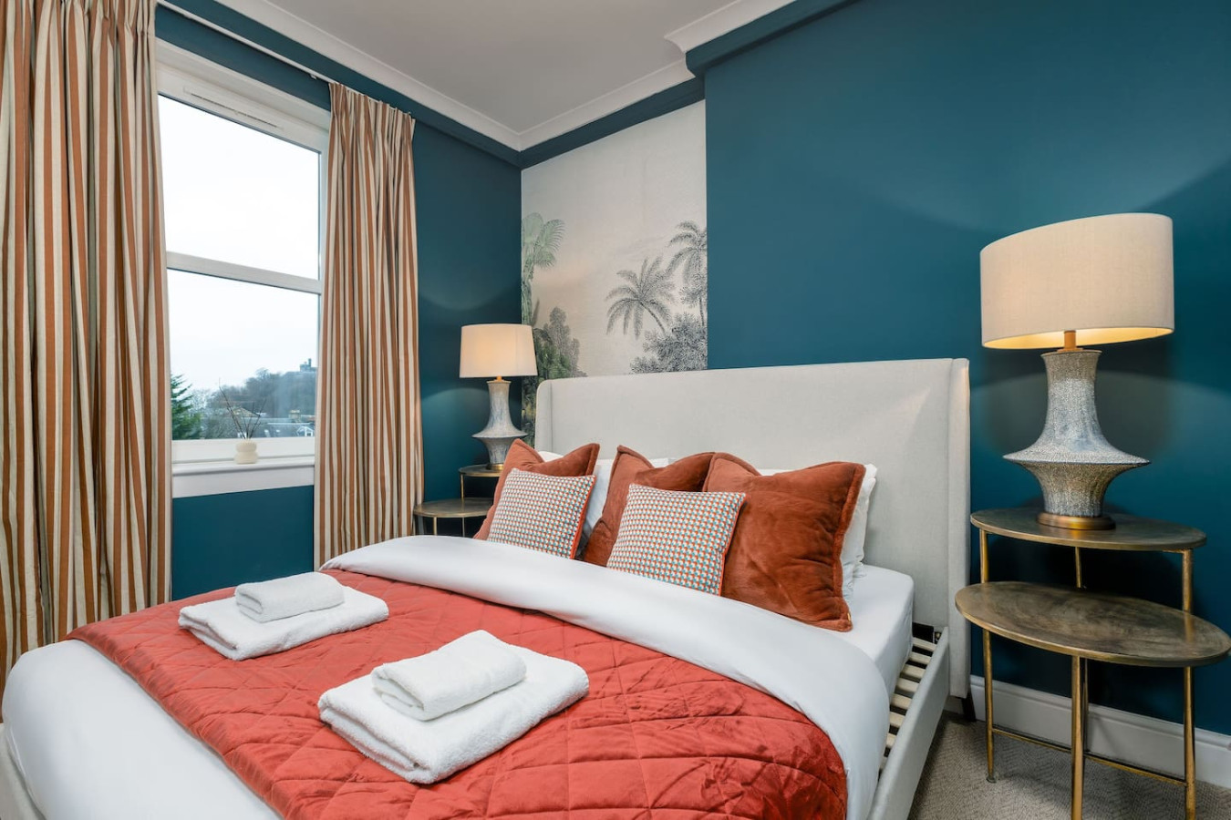Stylish Penthouse Retreat in 68 Port Street, Flat E, Stirling, FK82LJ - Property image 18 - VivreStays