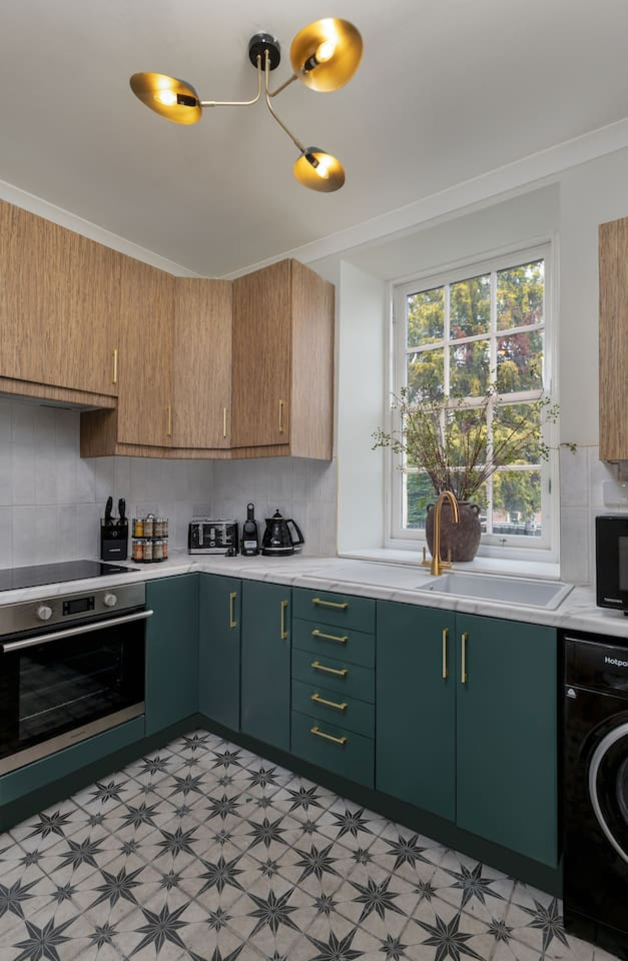 Woodland Hideaway Near Stirling in 18A Main Street, Cambusbarron, FK79NN - Property image 24 - VivreStays