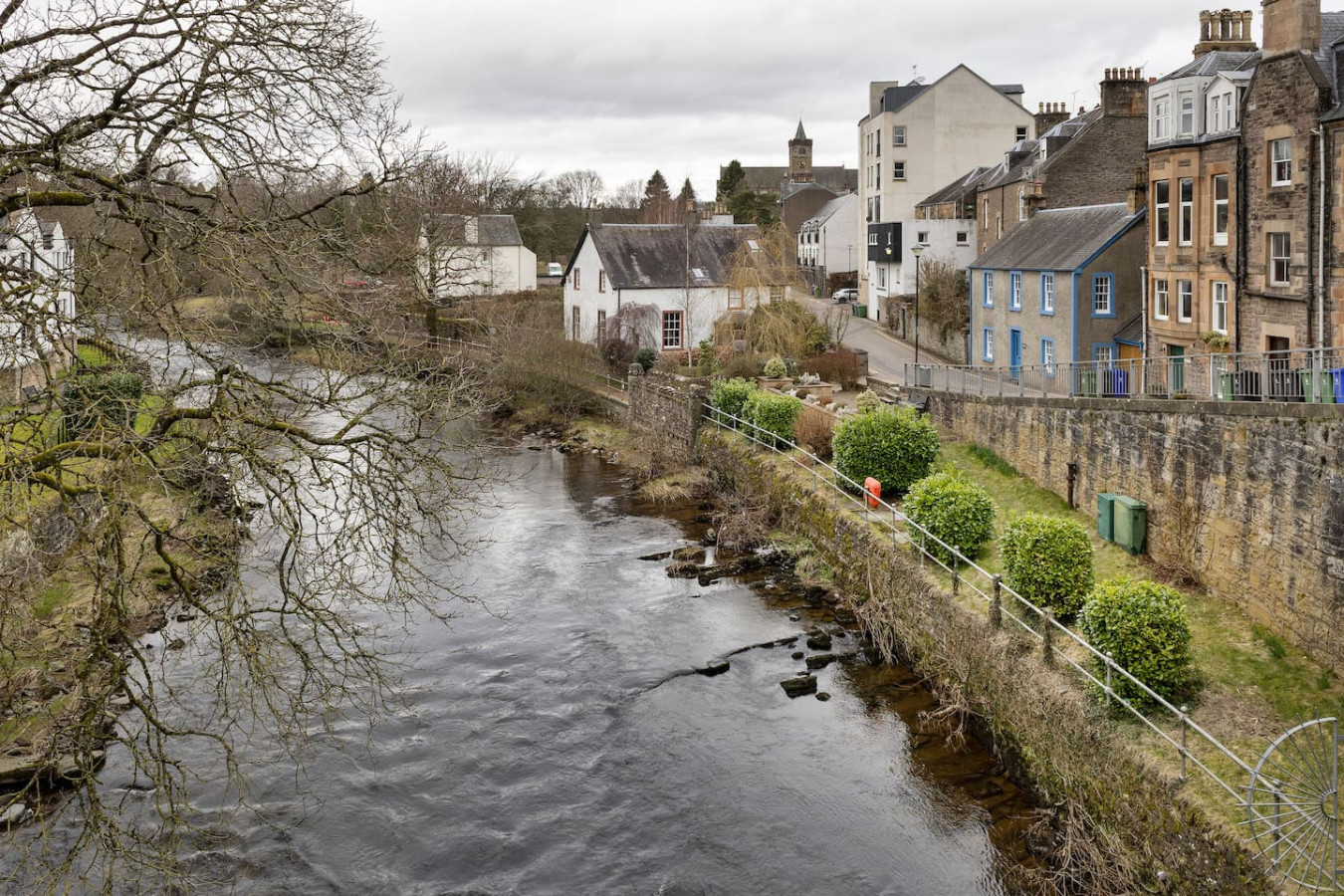 Bridgend Studio - Near Free Parking in Bridgend 2A - Property image 17 - VivreStays