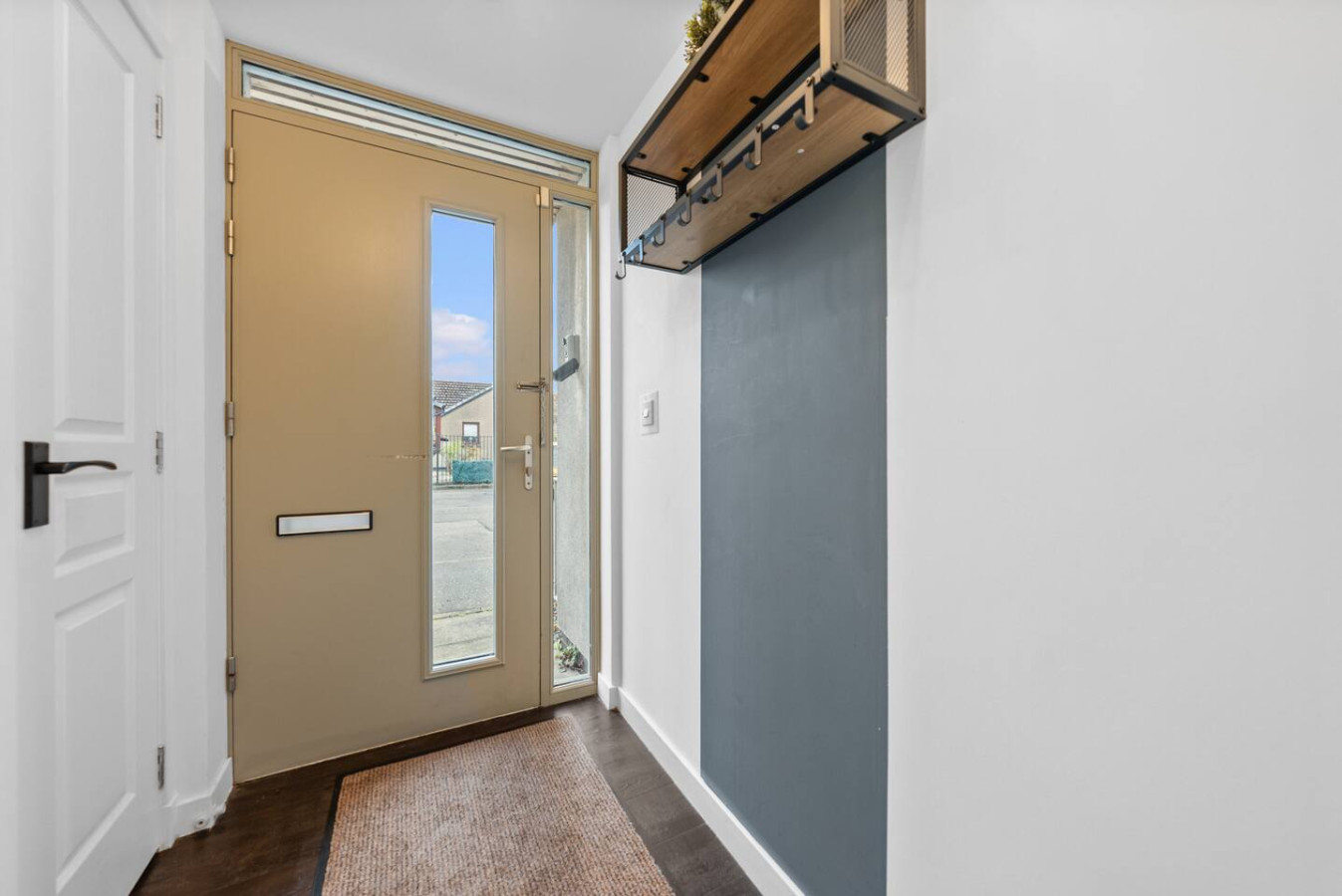 Modern Stirling Apartment - Free Parking in 12 Weir Street, FK81FH - Property image 25 - VivreStays