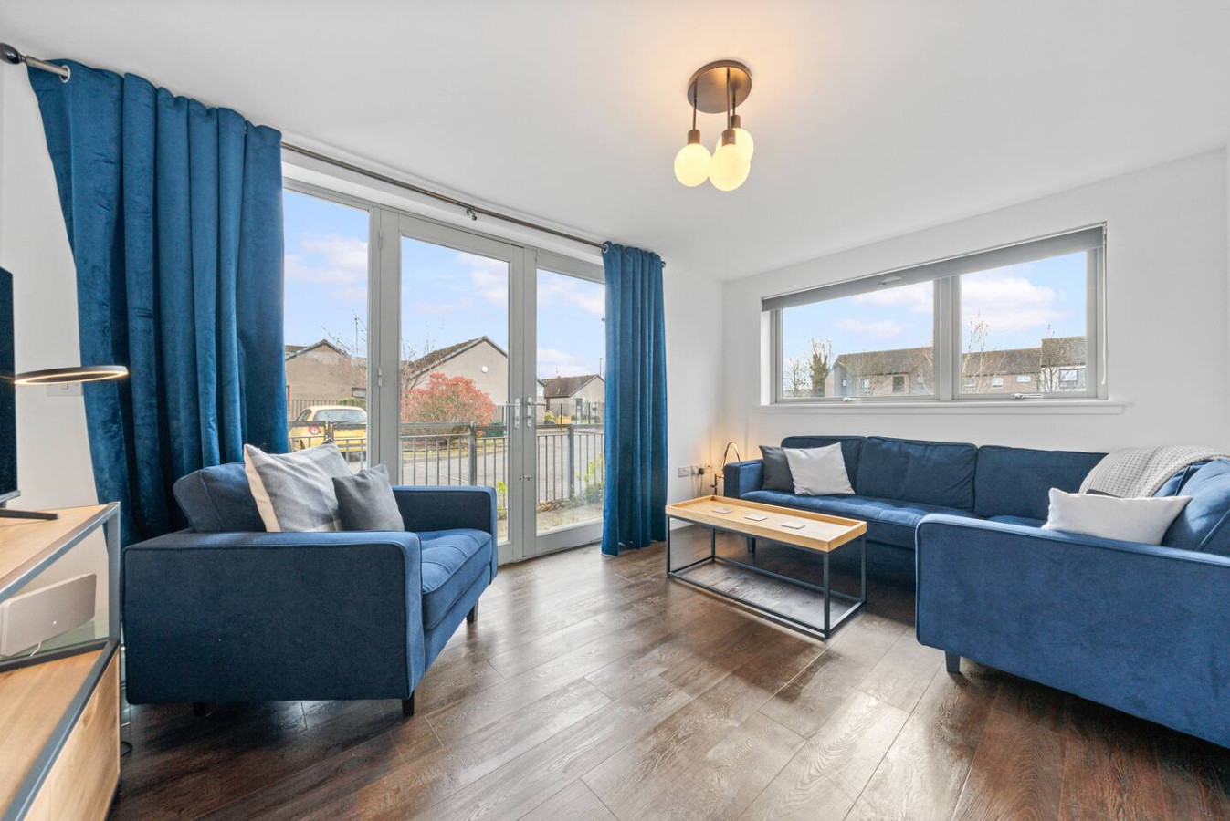 Modern Stirling Apartment - Free Parking in 12 Weir Street, FK81FH - Property image 7 - VivreStays