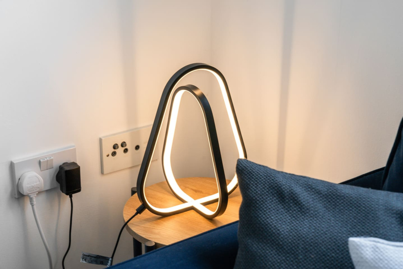 Modern Stirling Apartment - Free Parking in 12 Weir Street, FK81FH - Property image 13 - VivreStays