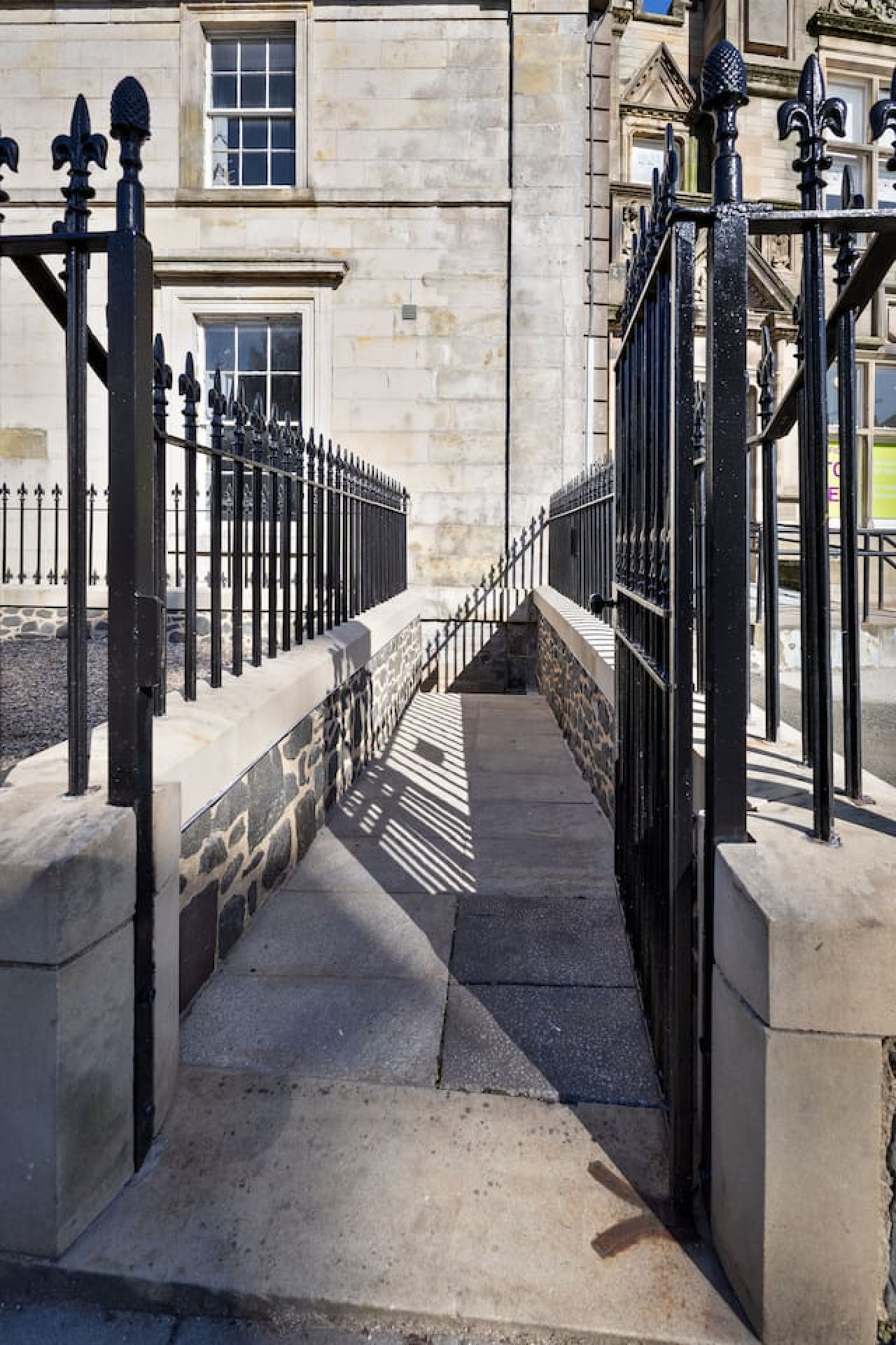 Sapphire Suite, The Stirling Residence in 1A Viewfield Place, Stirling, FK81NQ - Property image 38 - VivreStays