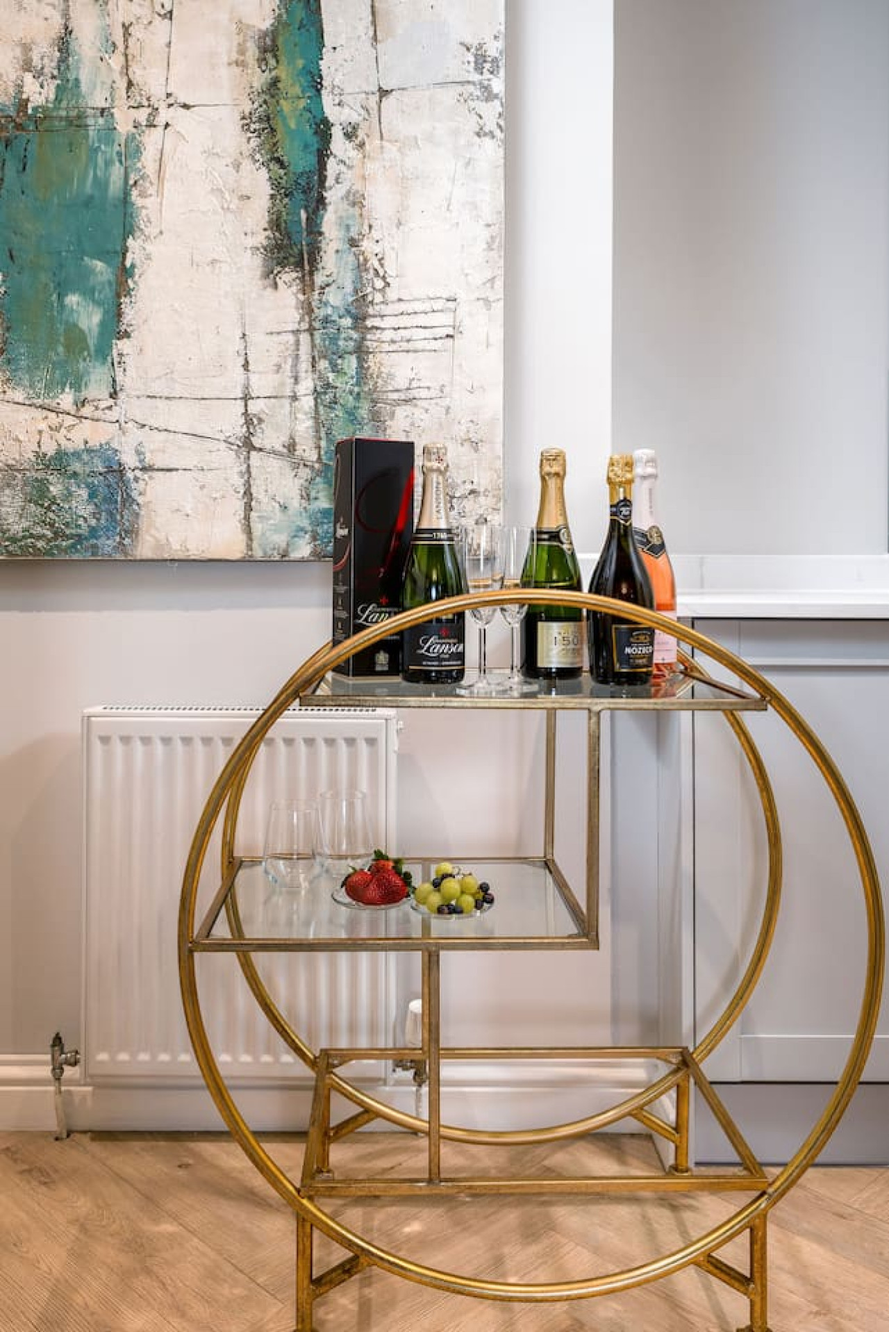 Sapphire Suite, The Stirling Residence in 1A Viewfield Place, Stirling, FK81NQ - Property image 11 - VivreStays