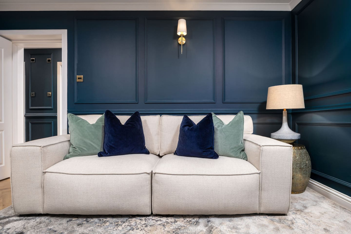 Sapphire Suite, The Stirling Residence in 1A Viewfield Place, Stirling, FK81NQ - Property image 17 - VivreStays