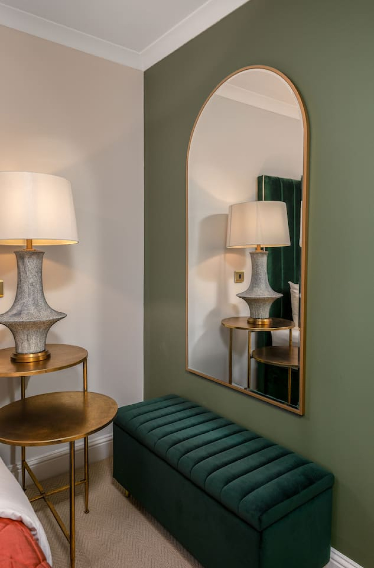 Emerald Suite, The Stirling Residence in 2A Viewfield Place, Stirling, FK81NQ - Property image 30 - VivreStays