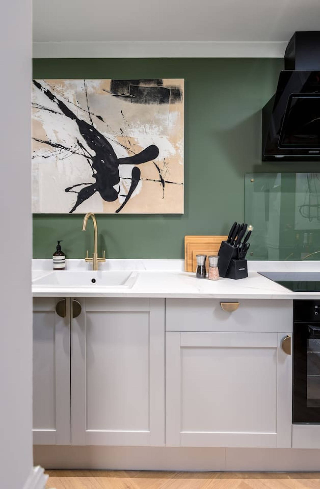Emerald Suite, The Stirling Residence in 2A Viewfield Place, Stirling, FK81NQ - Property image 21 - VivreStays