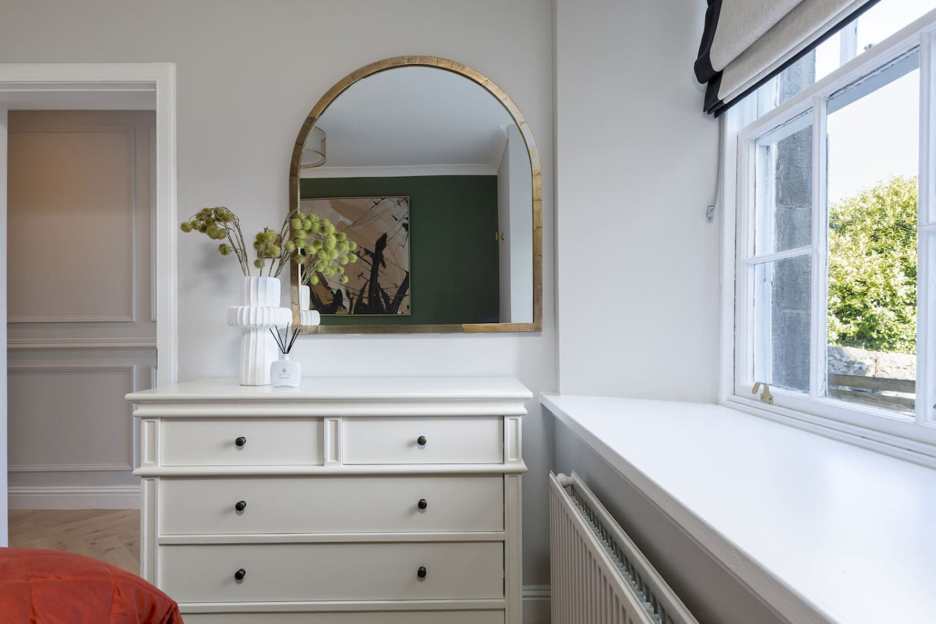 Emerald Suite, The Stirling Residence in 2A Viewfield Place, Stirling, FK81NQ - Property image 33 - VivreStays