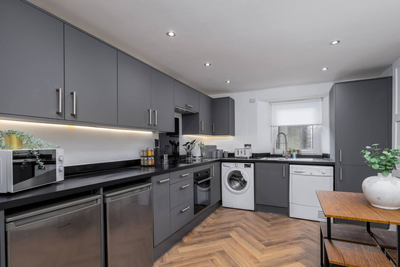 Modern Comfort in Historic Callander in 68B Main Street - Property image 4 - VivreStays