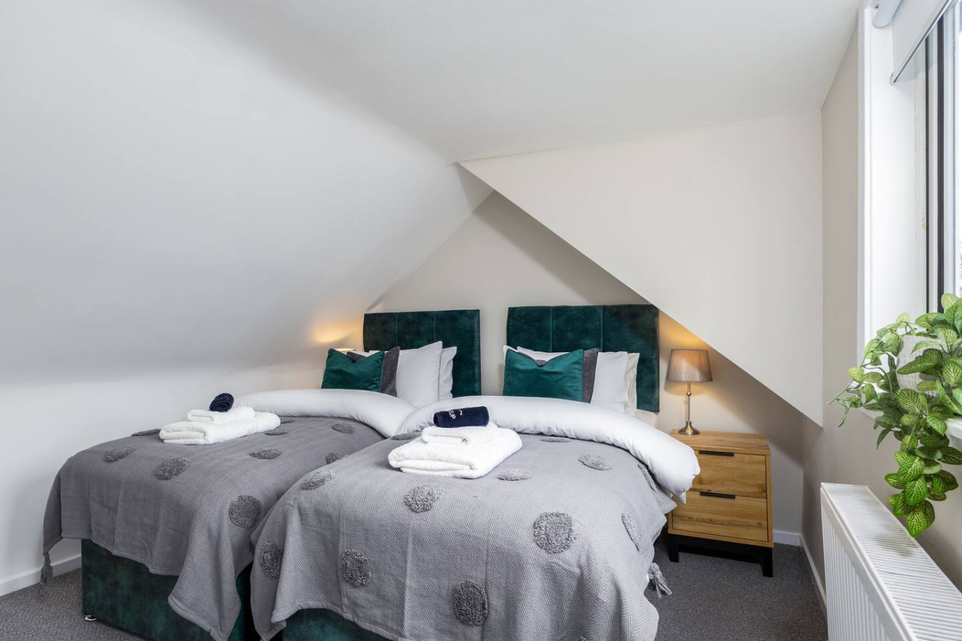 Modern Comfort in Historic Callander in 68B Main Street - Property image 3 - VivreStays