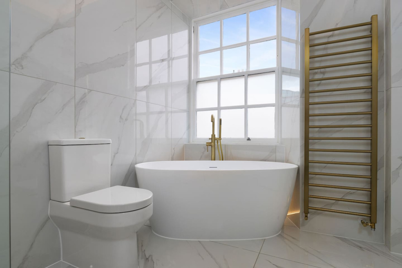 Luxury 4 Bed | Lift - Blythswood Square Apartment in 188 West Regent Street - Property image 42 - VivreStays