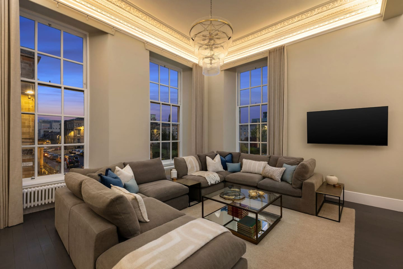 Luxury 4 Bed | Lift - Blythswood Square Apartment serviced apartment - Glasgow City - VivreStays