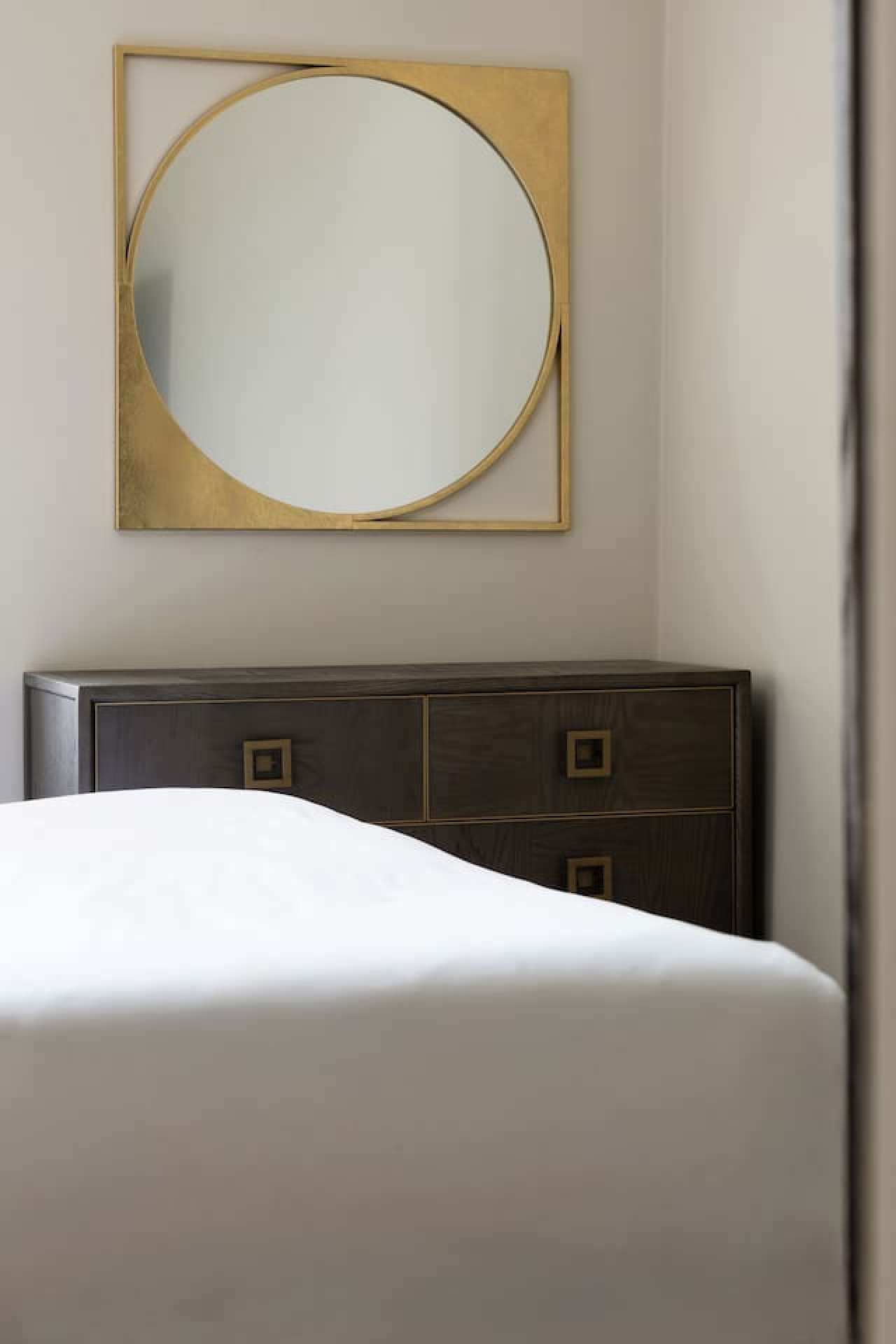 Luxury 4 Bed | Lift - Blythswood Square Apartment in 188 West Regent Street - Property image 55 - VivreStays