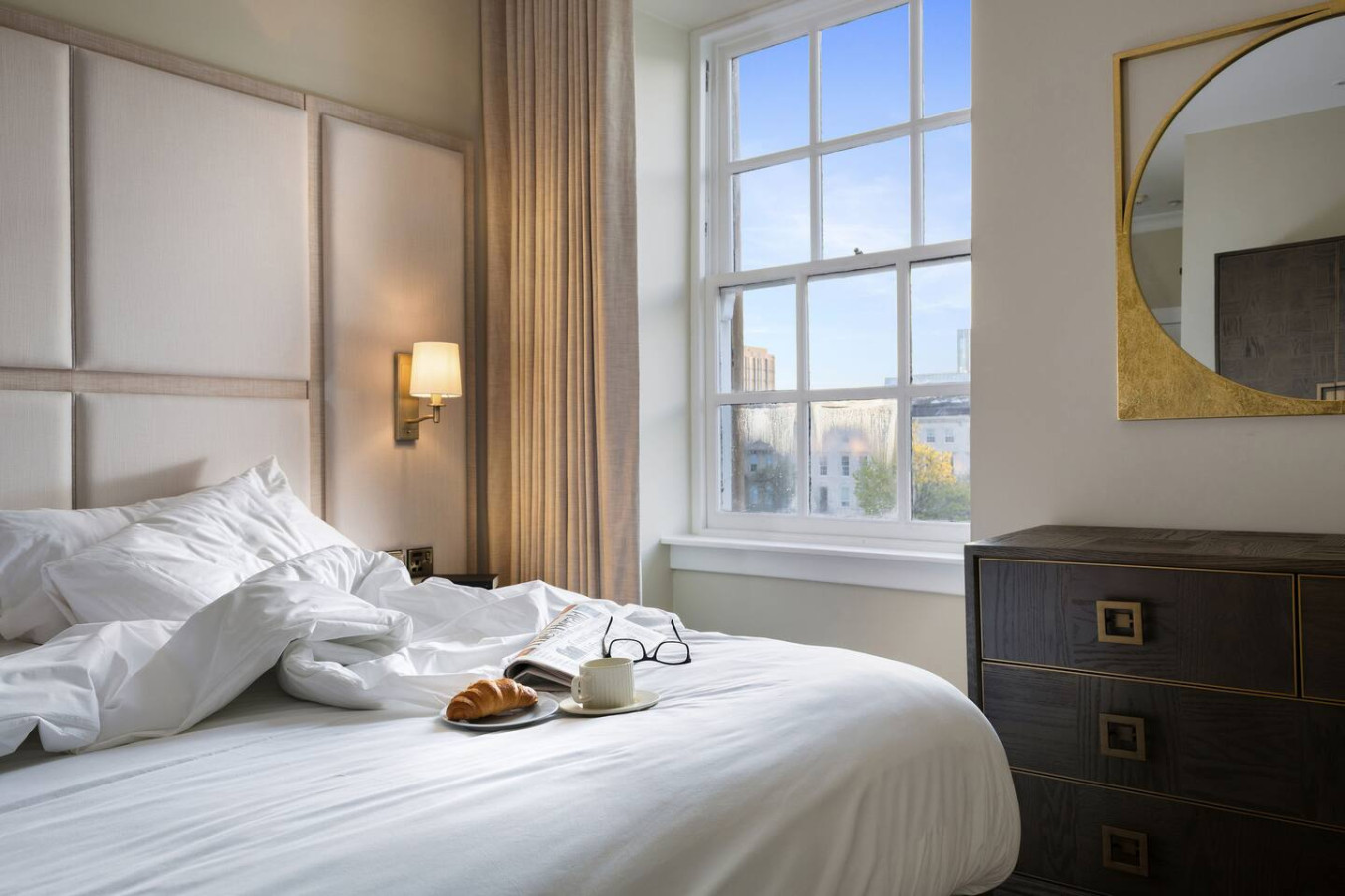 Luxury 4 Bed | Lift - Blythswood Square Apartment in 188 West Regent Street - Property image 50 - VivreStays