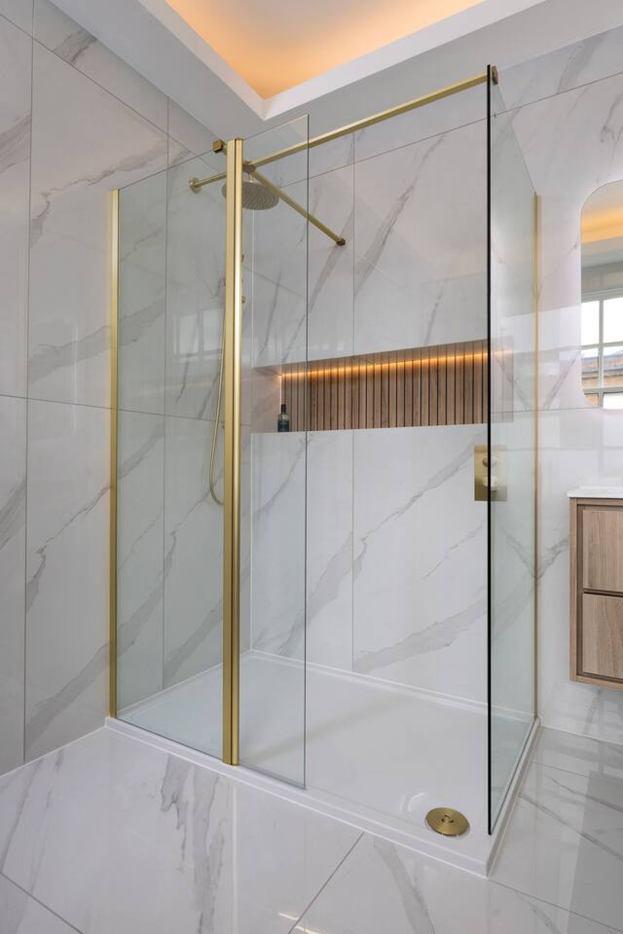 Luxury 4 Bed | Lift - Blythswood Square Apartment in 188 West Regent Street - Property image 43 - VivreStays