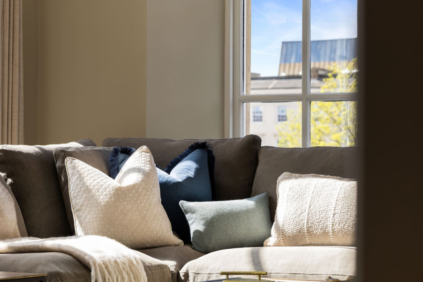 Luxury 4 Bed | Lift - Blythswood Square Apartment in 188 West Regent Street - Property image 11 - VivreStays