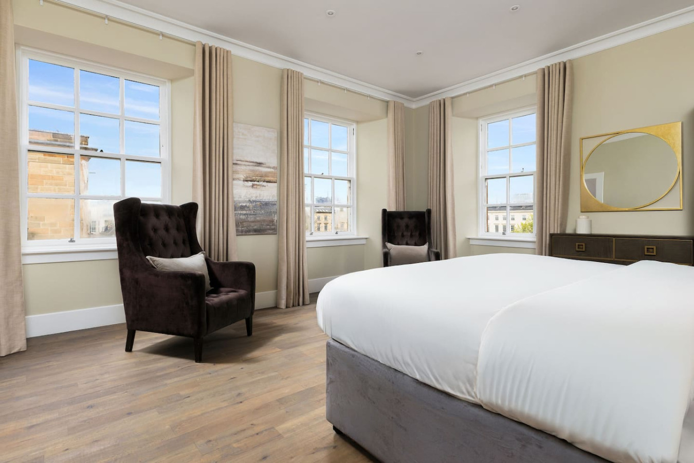 Luxury 4 Bed | Lift - Blythswood Square Apartment in 188 West Regent Street - Property image 40 - VivreStays