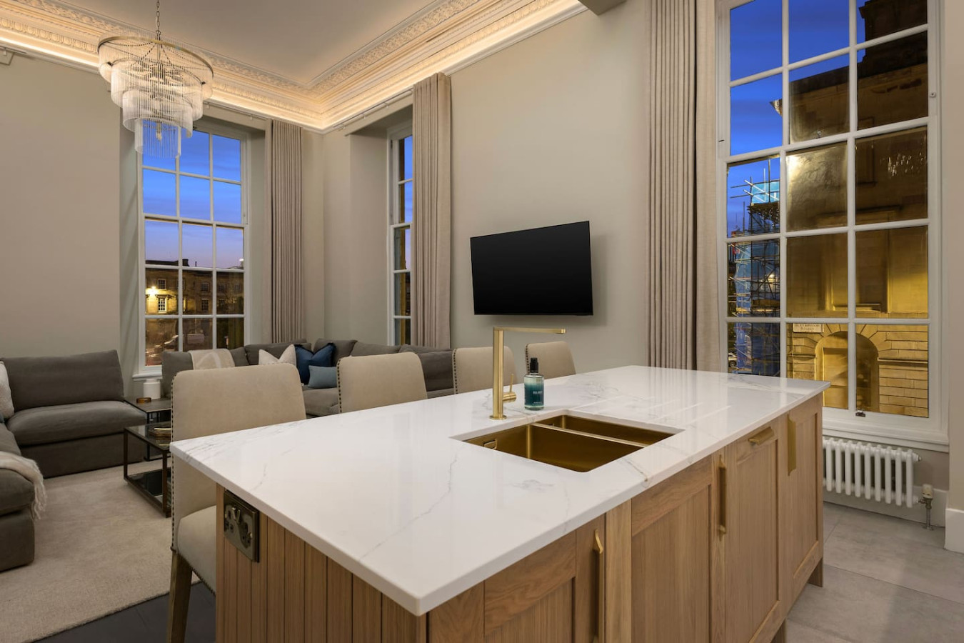 Luxury 4 Bed | Lift - Blythswood Square Apartment in 188 West Regent Street - Property image 28 - VivreStays