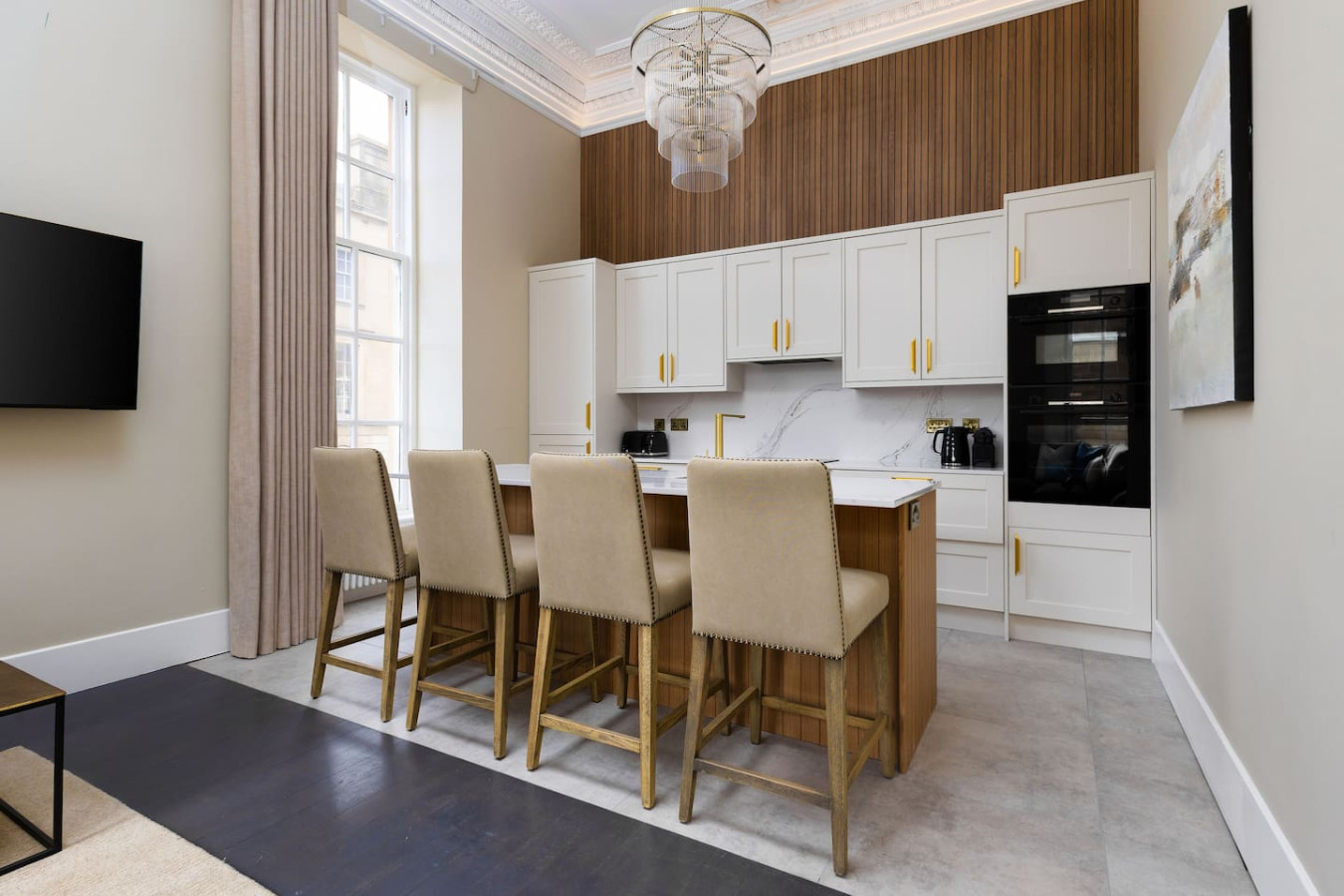 Luxury 4 Bed | Lift - Blythswood Square Apartment in 188 West Regent Street - Property image 26 - VivreStays