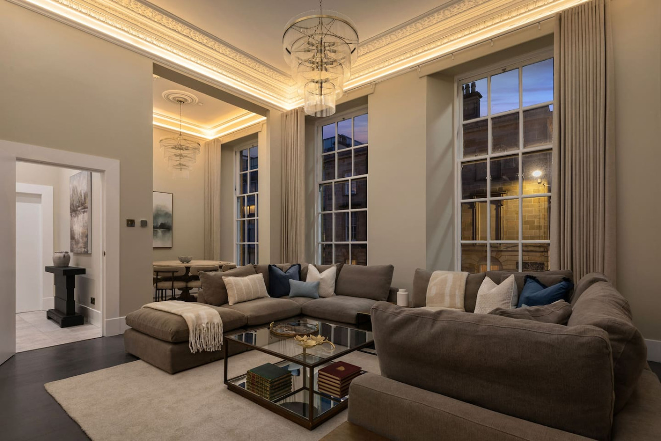 Luxury 4 Bed | Lift - Blythswood Square Apartment in 188 West Regent Street - Property image 7 - VivreStays