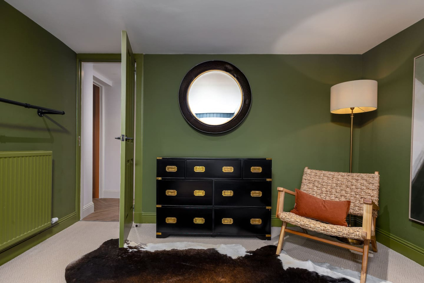 The Vorlich Suite at Munro Guest House in 14 Princes Street, Stirling, FK81HQ - Property image 11 - VivreStays