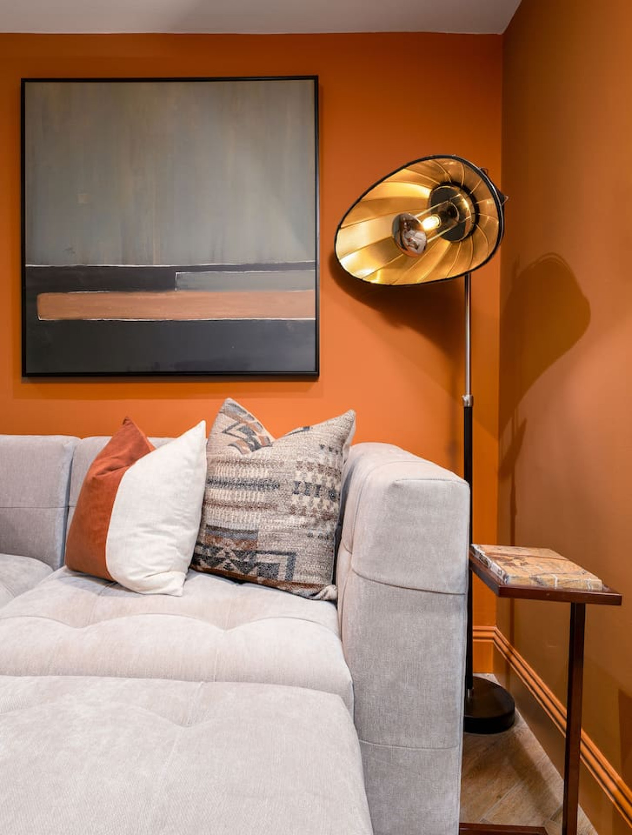 The Vorlich Suite at Munro Guest House in 14 Princes Street, Stirling, FK81HQ - Property image 16 - VivreStays