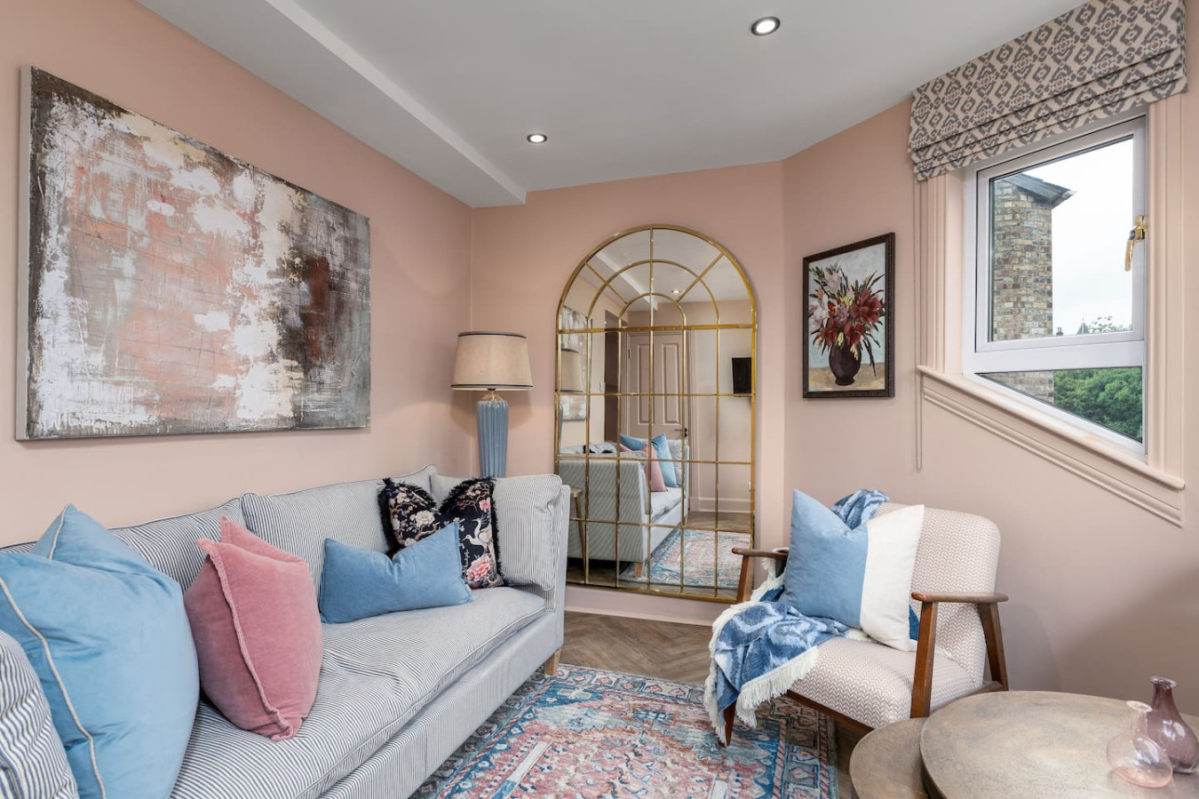 The Nevis Suite at Munro Guest House serviced apartment - UK - VivreStays