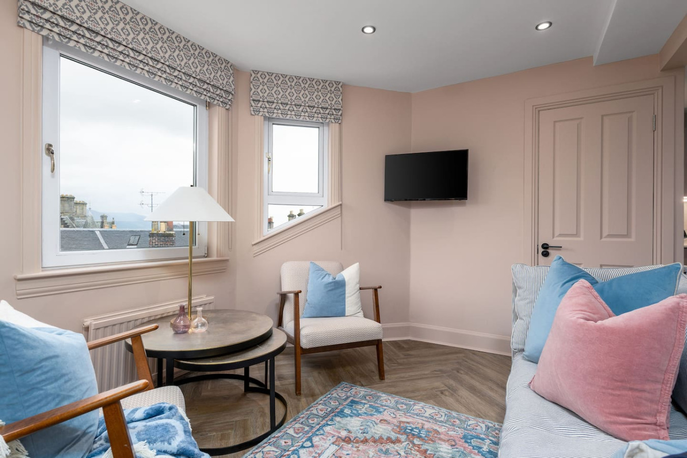 The Nevis Suite at Munro Guest House in 14 Princes Street, Stirling, FK81HQ - Property image 13 - VivreStays