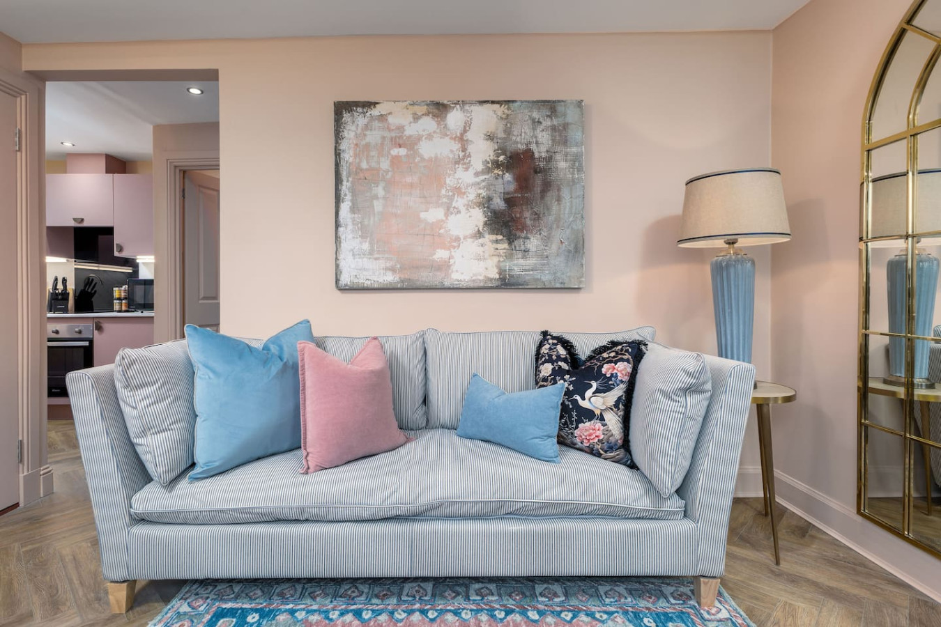 The Nevis Suite at Munro Guest House in 14 Princes Street, Stirling, FK81HQ - Property image 16 - VivreStays