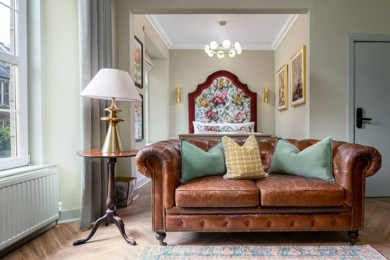 The Schiehallion Studio at Munro Guest House in 14 Princes Street, Stirling, FK81HQ - Property image 11 - VivreStays