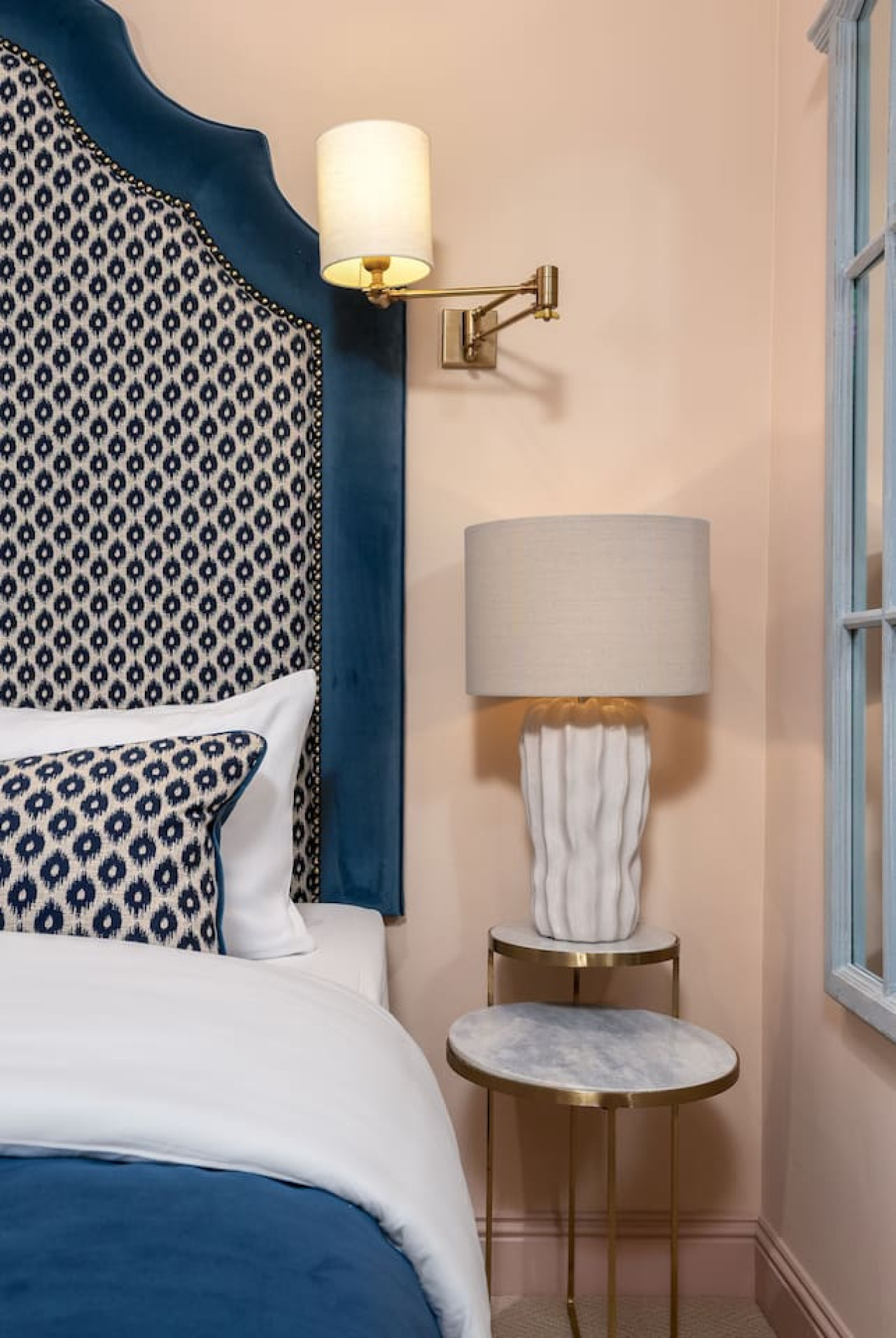 The Macdui Master Suite at Munro Guest House in 14 Princes Street, Stirling, FK81HQ - Property image 15 - VivreStays