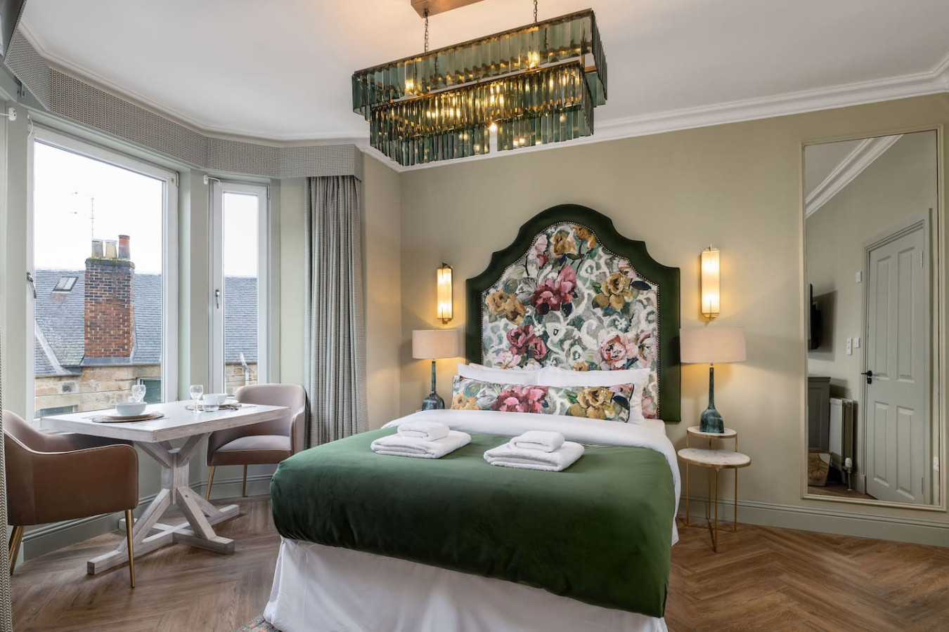The Dumyat Studio at Munro Guest in 14 Princes Street, Stirling, FK81HQ - Property image 10 - VivreStays