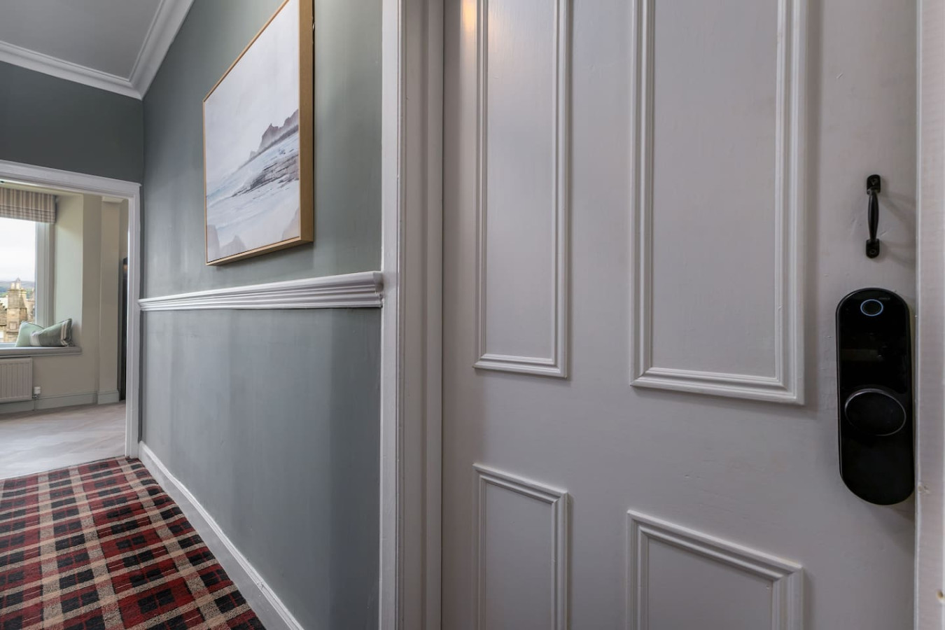 The Dumyat Studio at Munro Guest in 14 Princes Street, Stirling, FK81HQ - Property image 17 - VivreStays