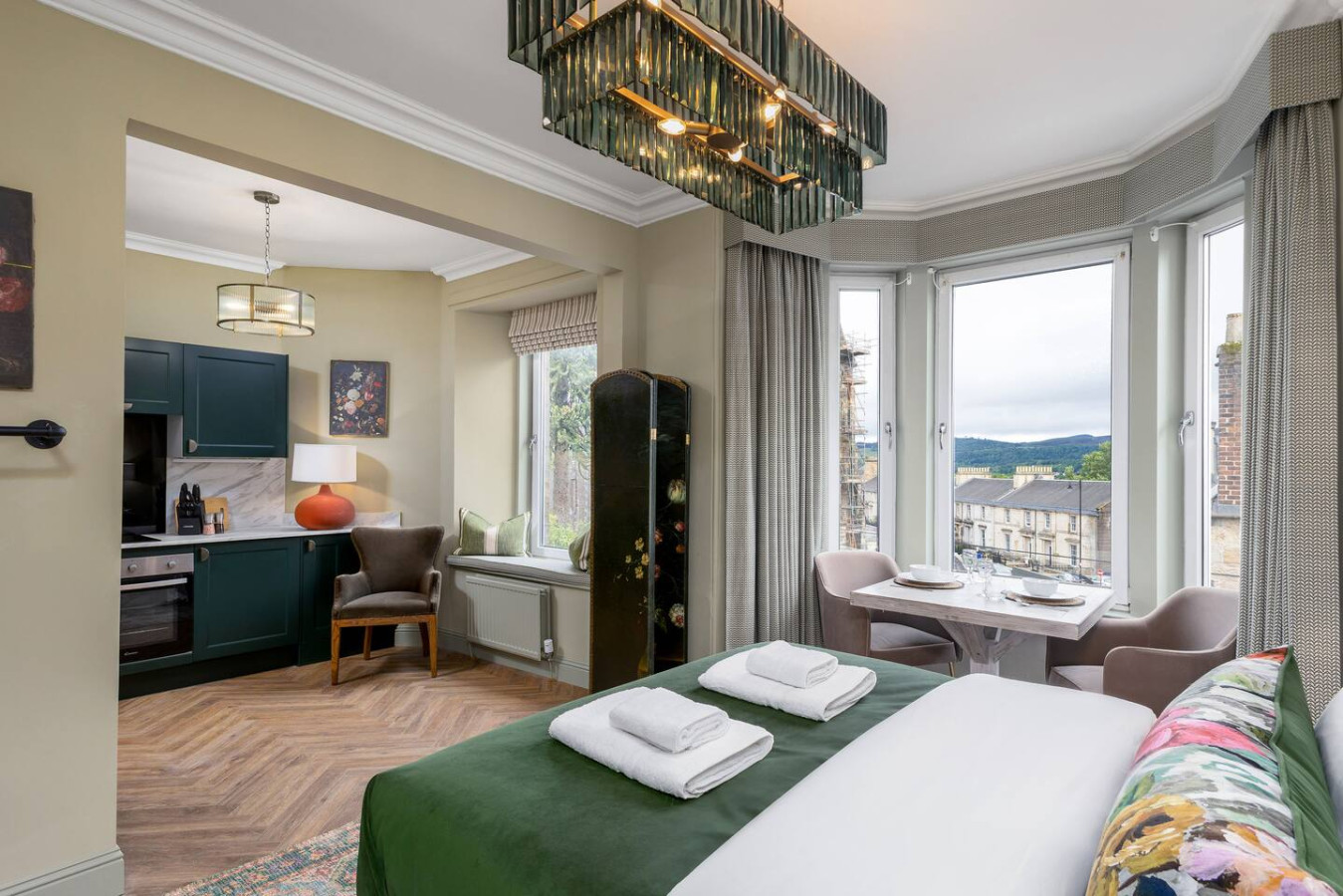 The Dumyat Studio at Munro Guest serviced apartment - Stirling - VivreStays