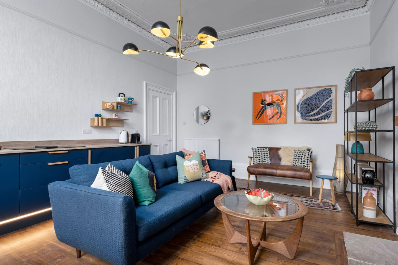 Stirling Retreat - Quirky Décor, Fireplace & Charm in 10 Pitt Terrace, Flat B, Stirling, FK82EZ - Property image 5 - VivreStays
