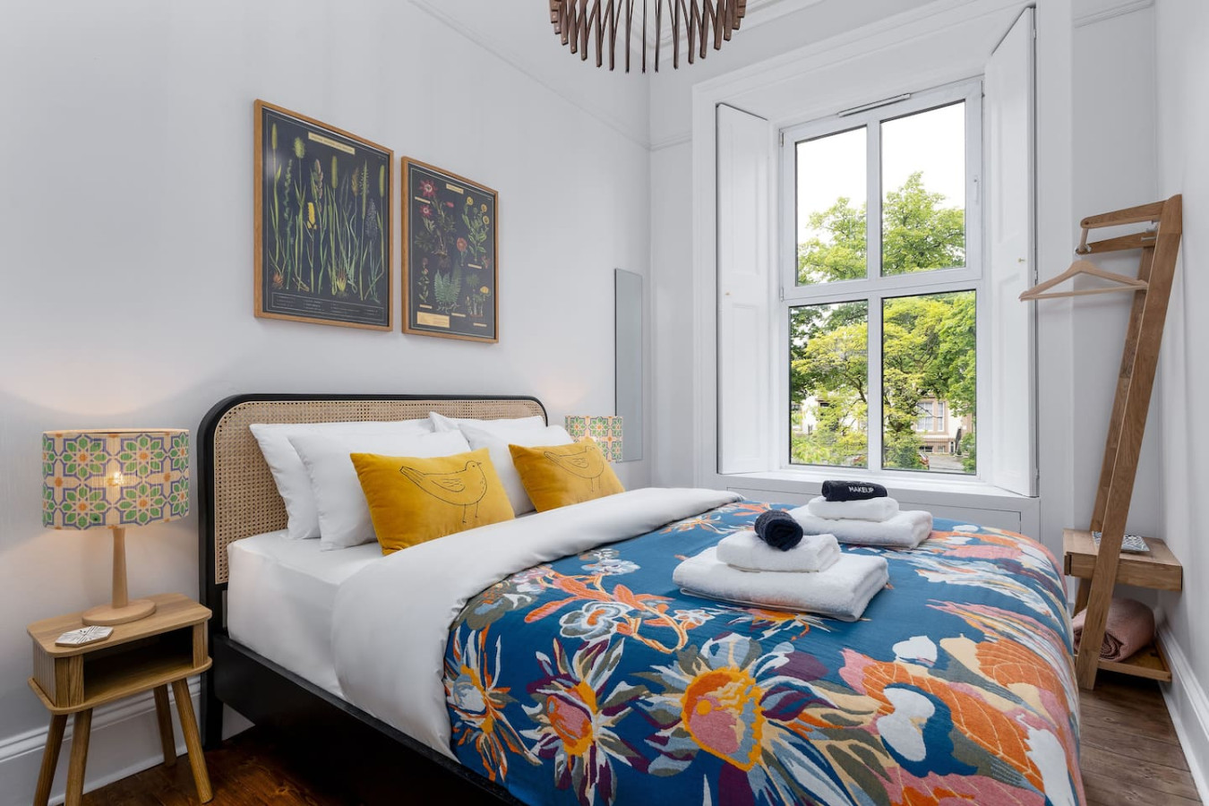 Stirling Retreat - Quirky Décor, Fireplace & Charm in 10 Pitt Terrace, Flat B, Stirling, FK82EZ - Property image 14 - VivreStays