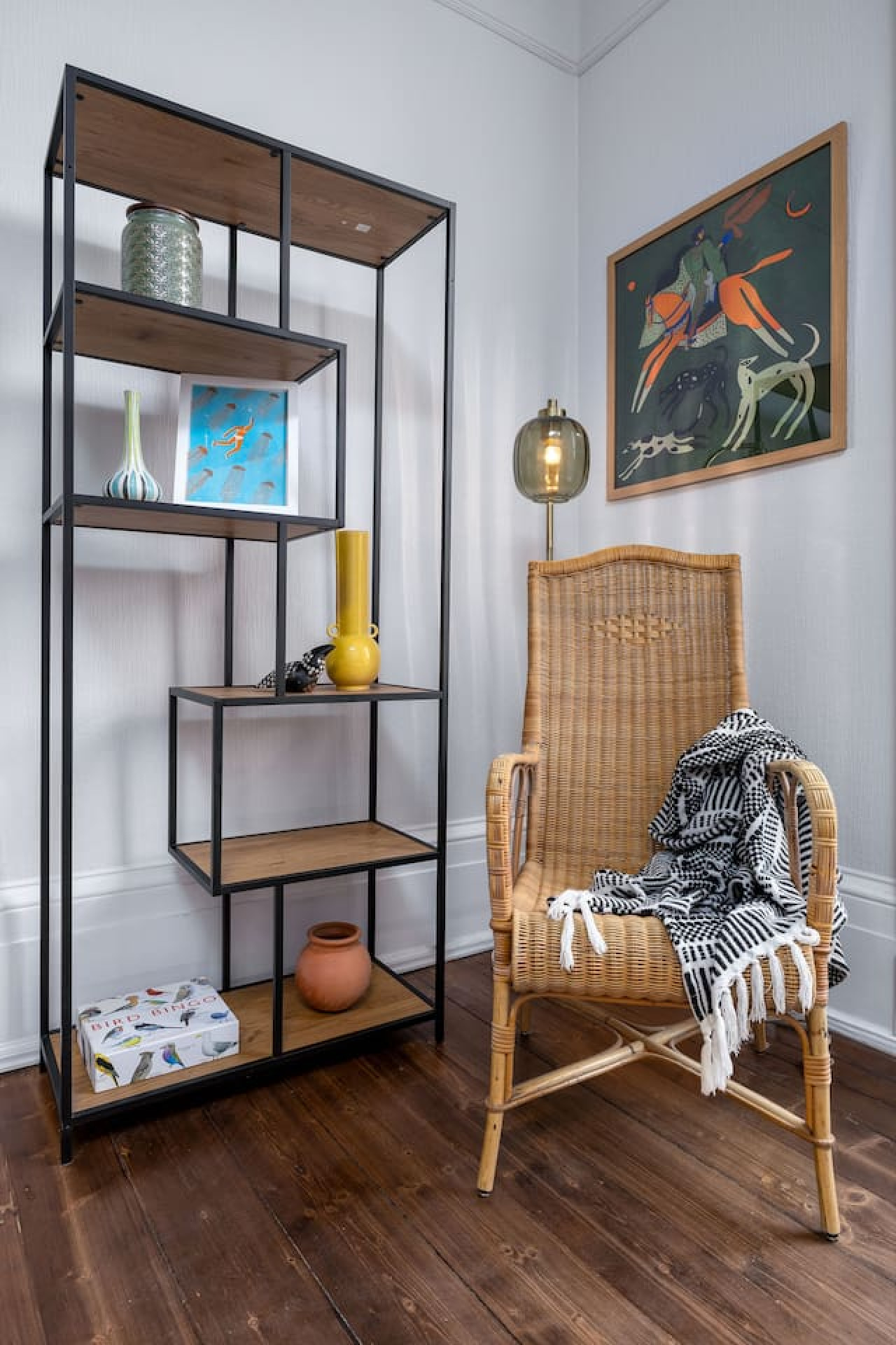 Stirling Retreat - Quirky Décor, Fireplace & Charm in 10 Pitt Terrace, Flat B, Stirling, FK82EZ - Property image 23 - VivreStays